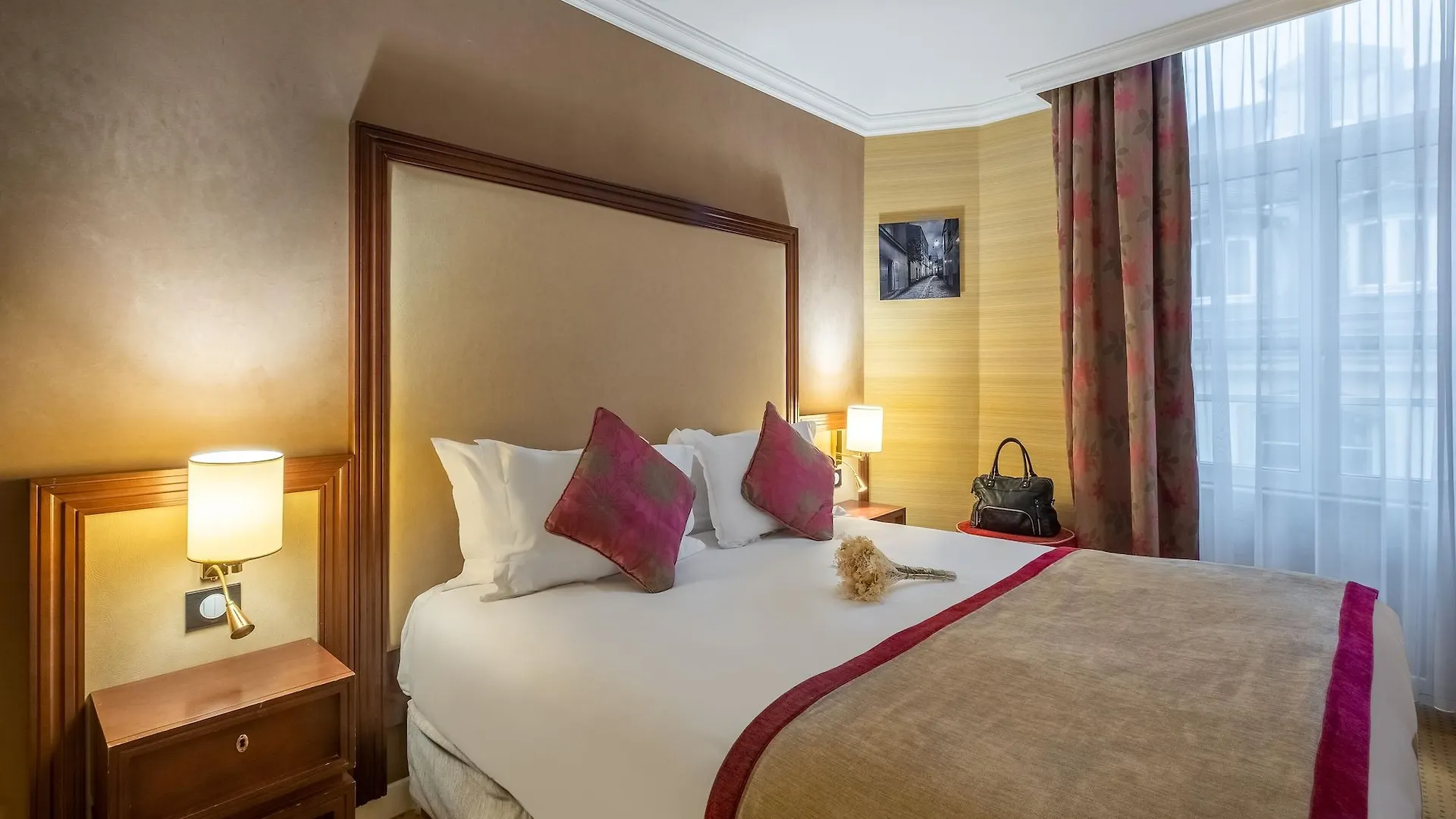 Hôtel Saint Honoré Paris France