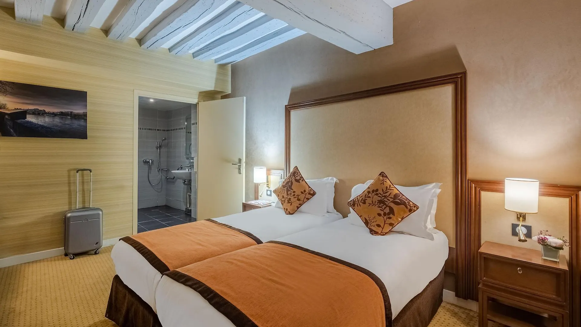 *** Hotel Hôtel Saint Honoré Paris France
