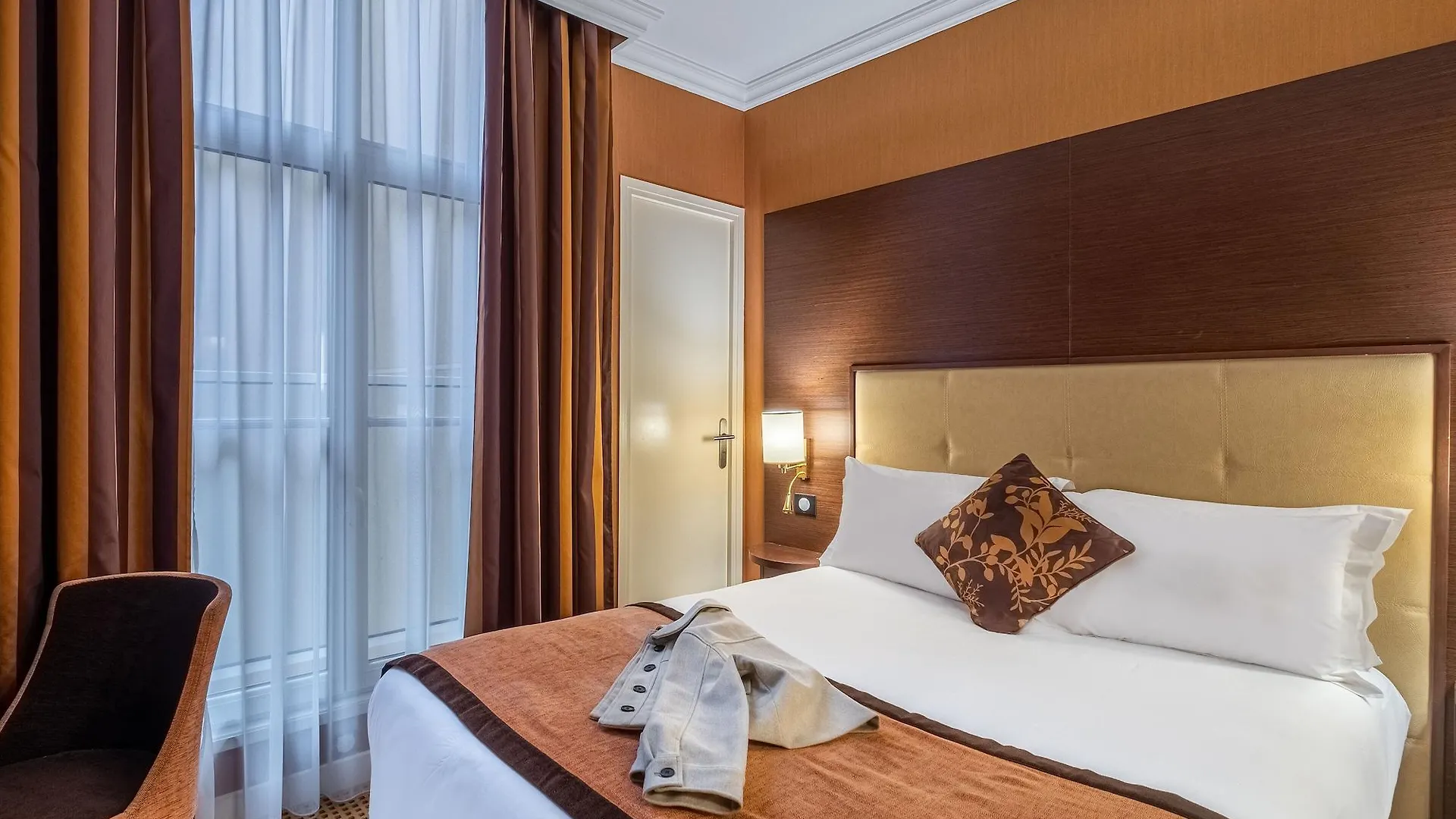 Hotel 85 Saint Honore Paris
